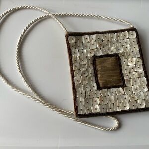 Elegant Beaded Evening Bag with Mother-of-Pearl Accents